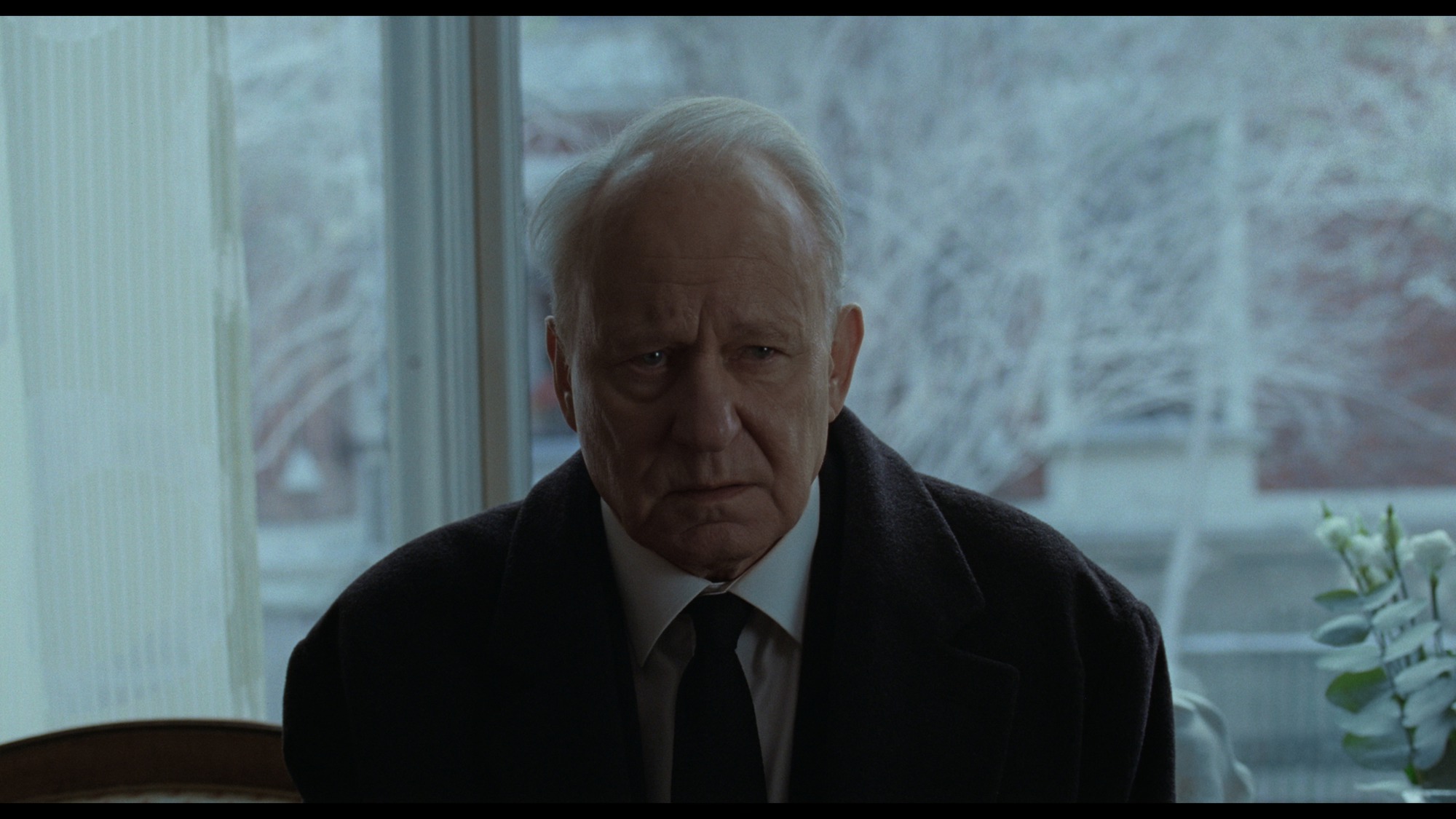 Screen capture from Sentimental Value