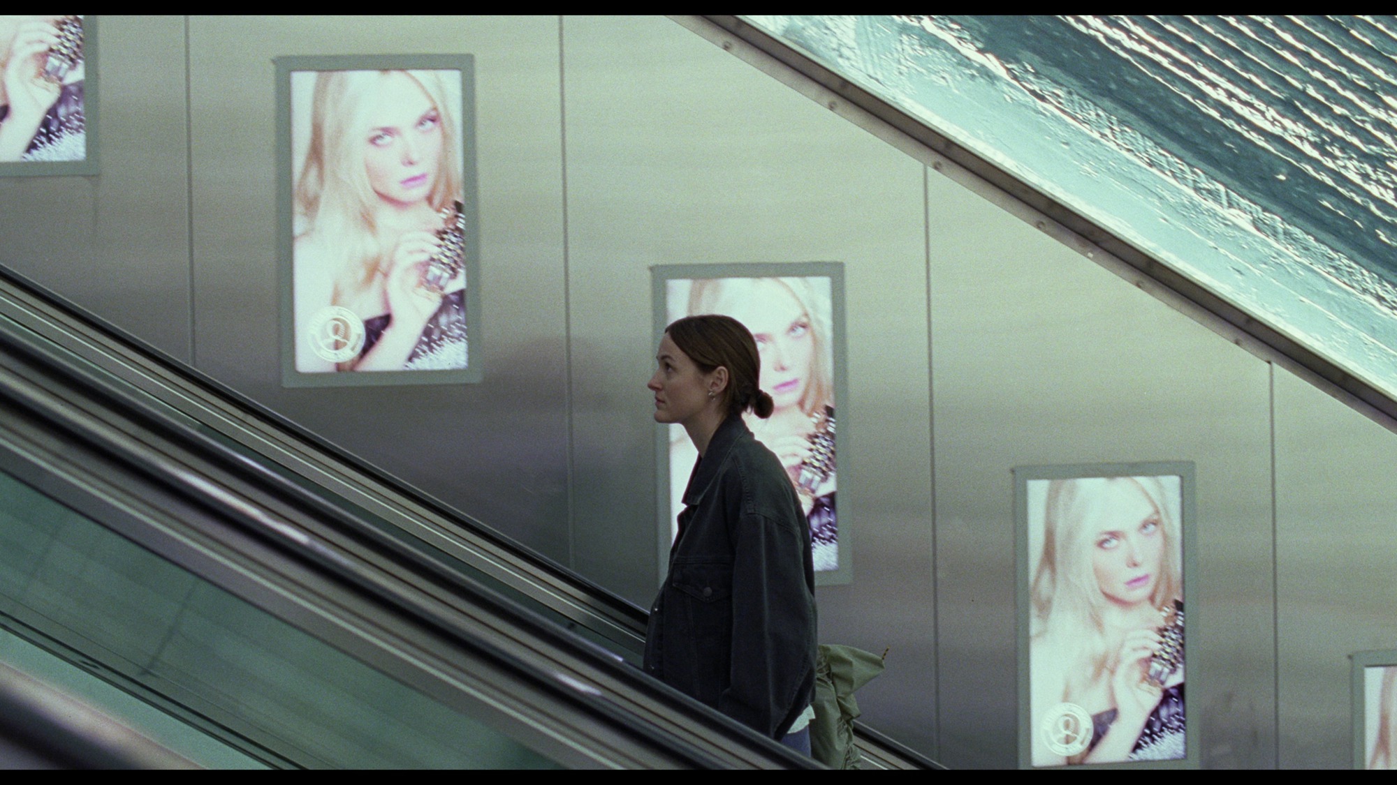 Screen capture from Sentimental Value