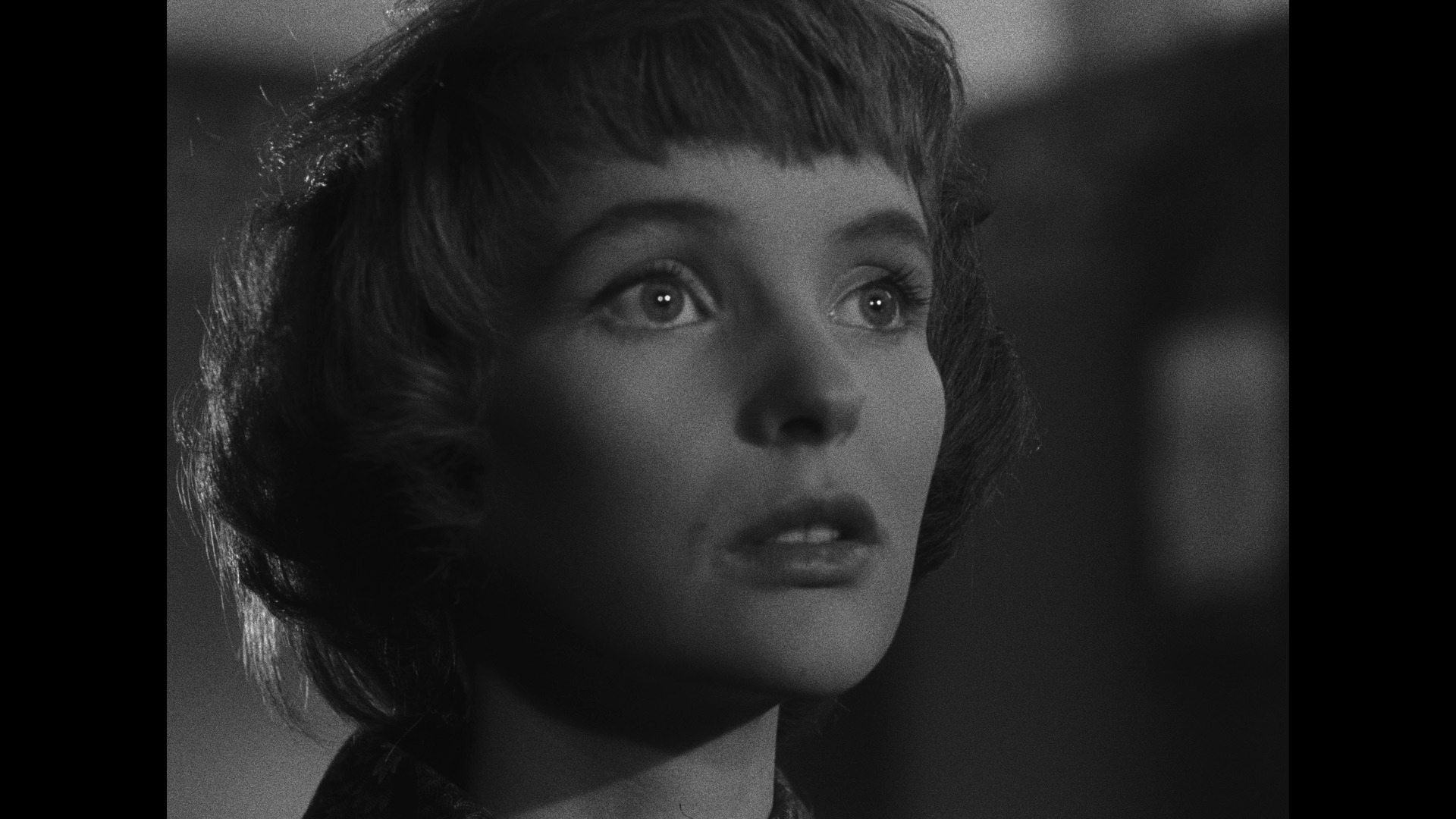 Screen capture from La tête contre les murs