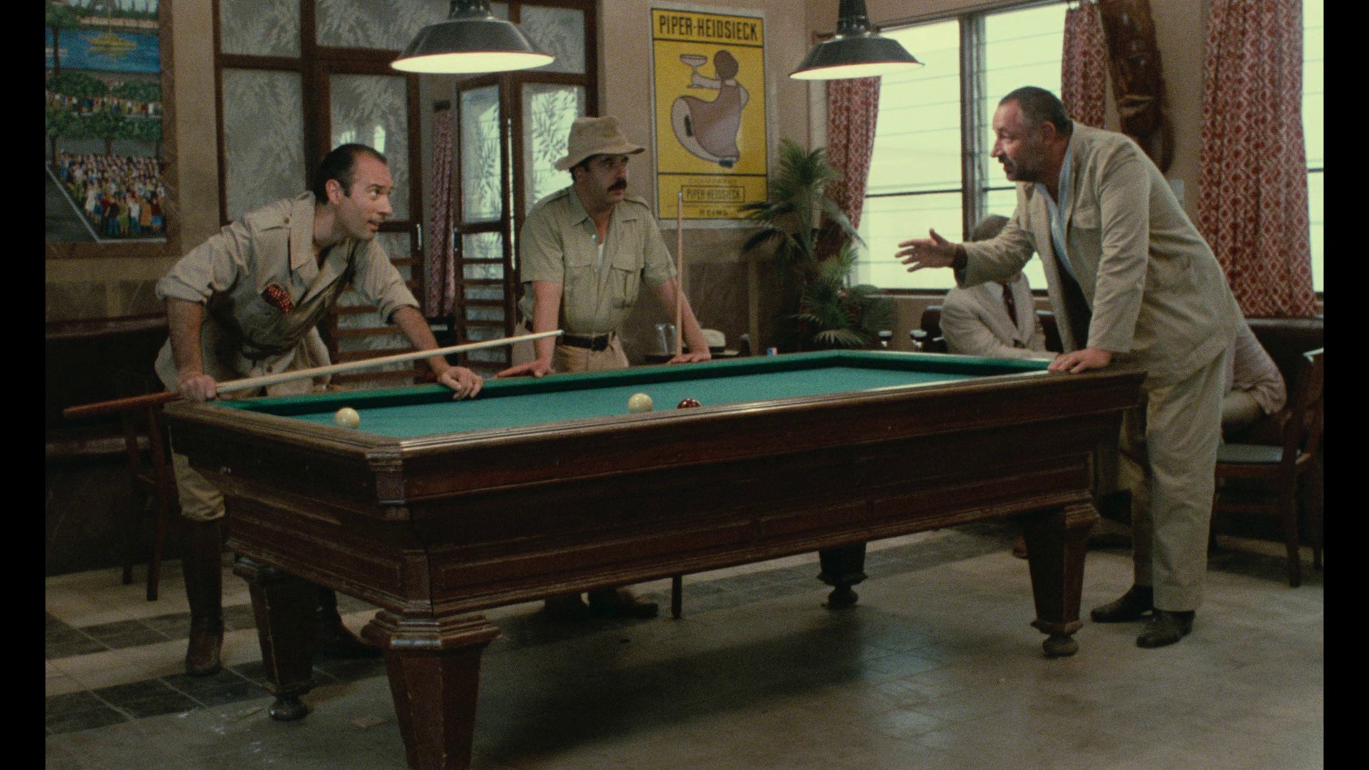 Screen capture from Coup de torchon