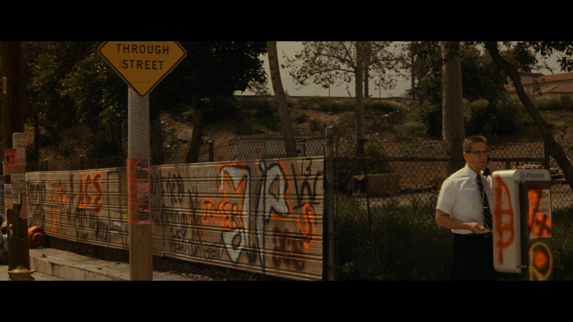 Screen capture from Falling Down