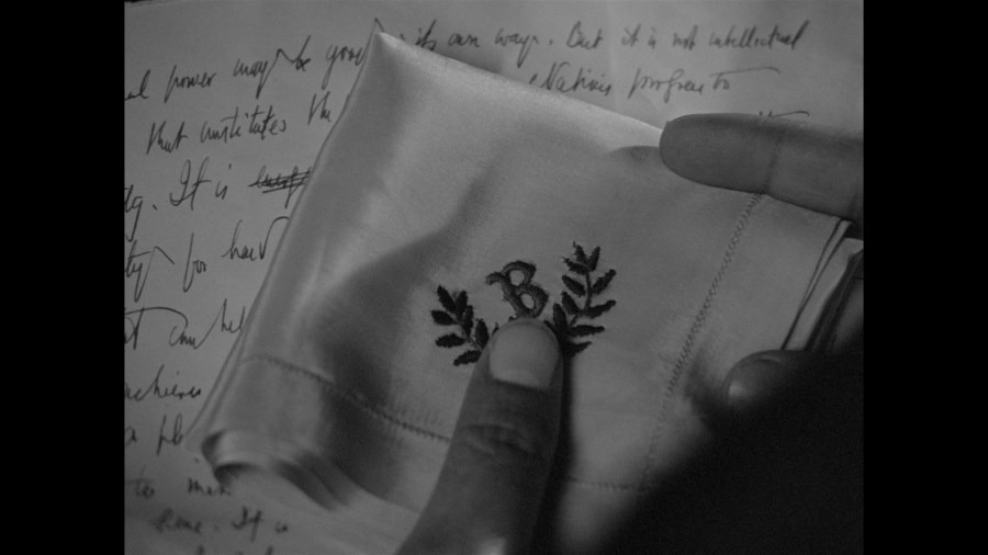 Screen capture from Charulata