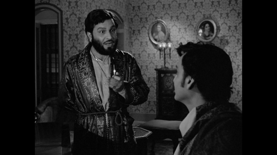Screen capture from Charulata