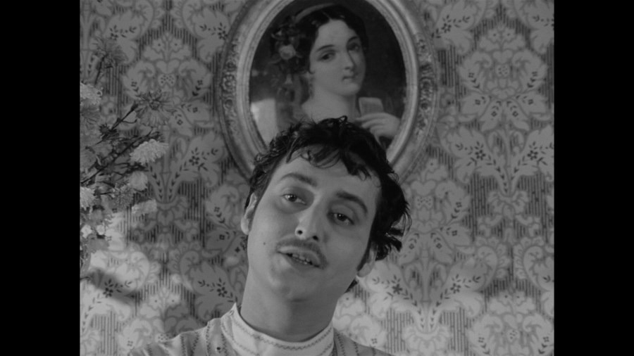 Screen capture from Charulata