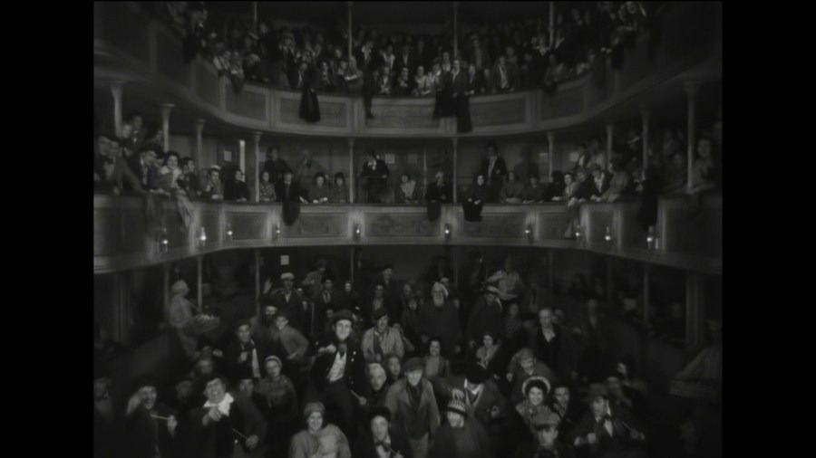 Screen capture from Children of Paradise