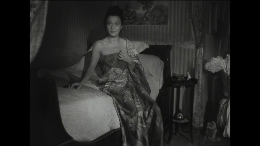 Screen capture from Children of Paradise