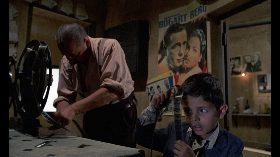 Screen capture from Cinema Paradiso