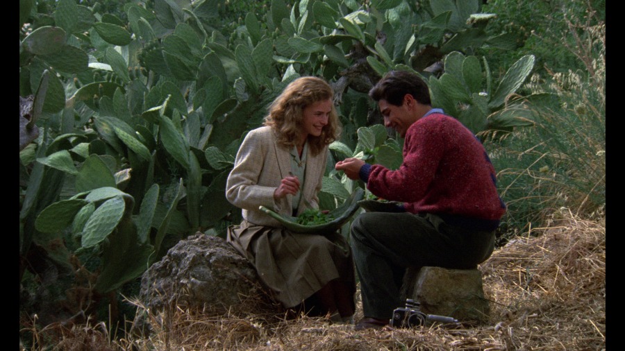Screen capture from Cinema Paradiso