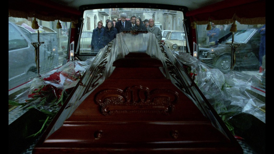 Screen capture from Cinema Paradiso