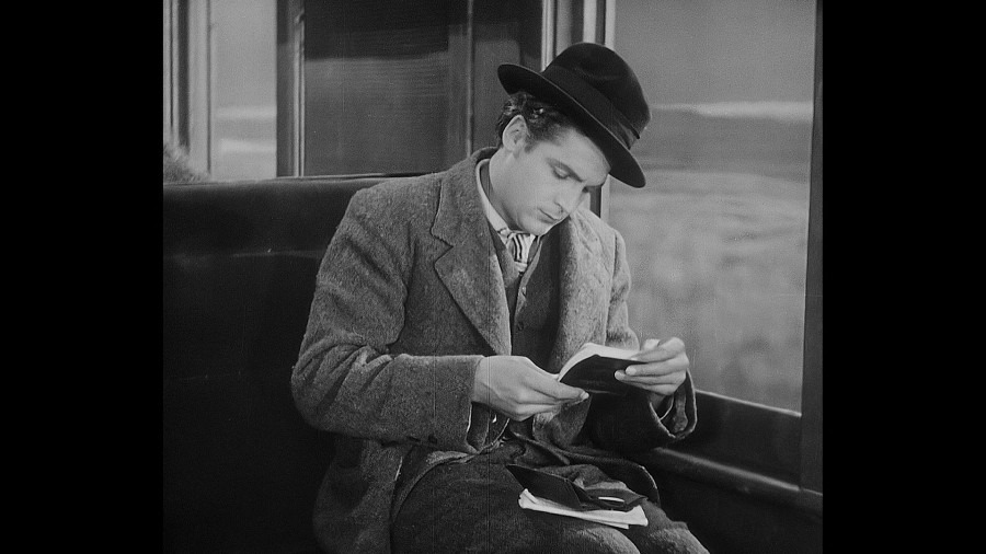 Screen capture from City Girl