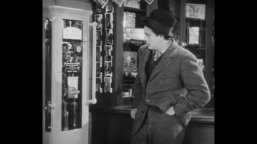 Screen capture from City Girl