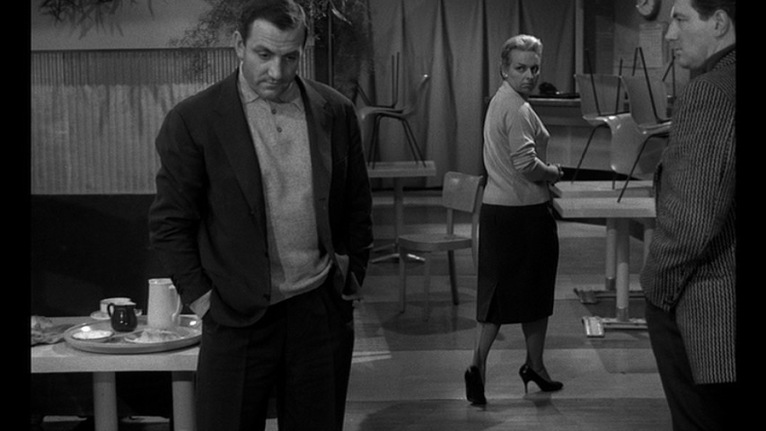 Screen capture from Classe tous risques