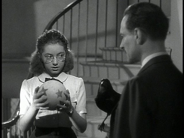 Screen capture from Le Corbeau