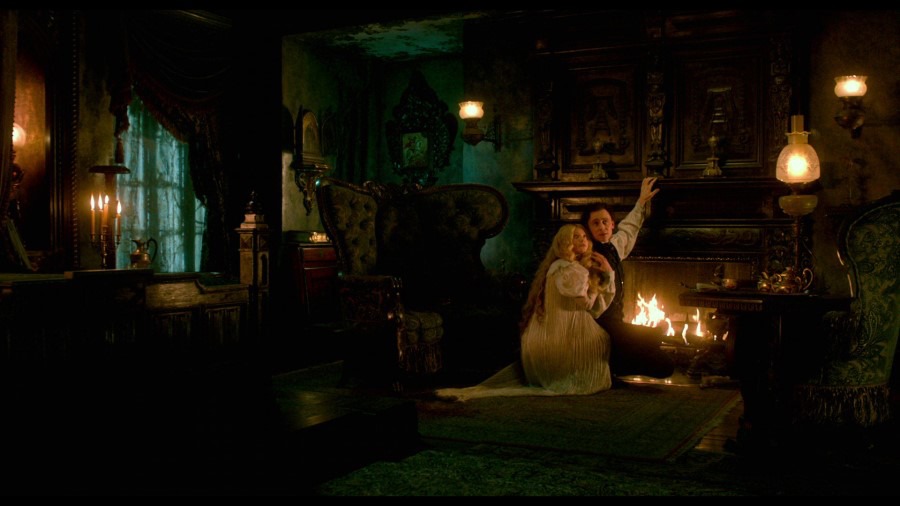 Screen capture from Crimson Peak