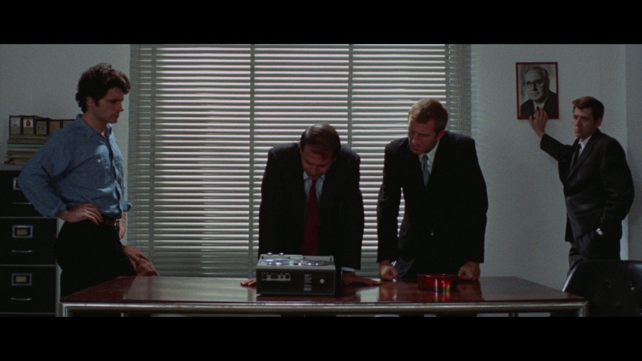 Screen capture from The Bird with the Crystal Plumage