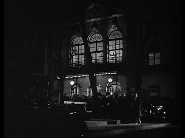 Screen capture from Les dames du Bois de Boulogne
