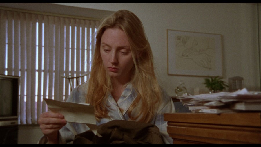 Screen capture from The Daytrippers