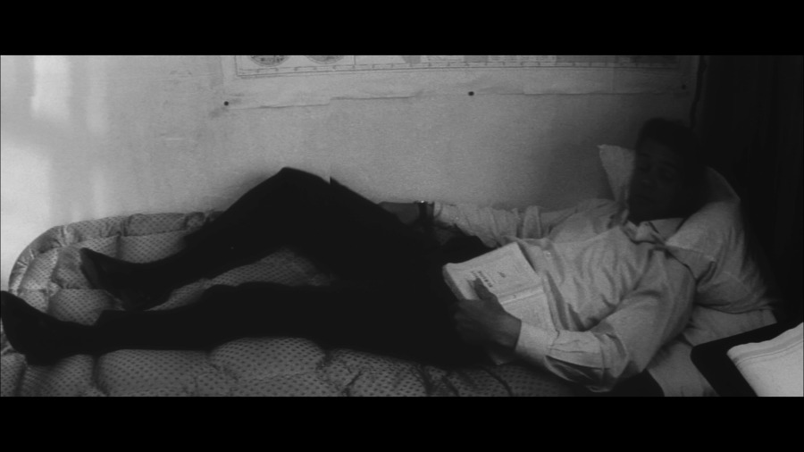 Screen capture from Lola