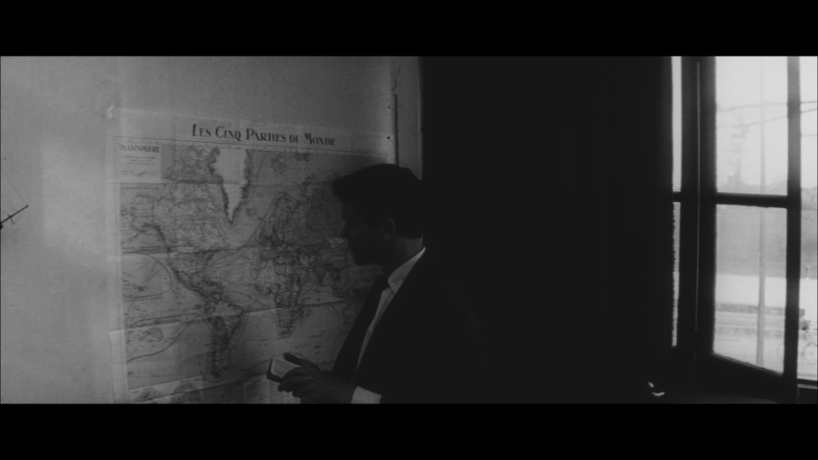 Screen capture from Lola