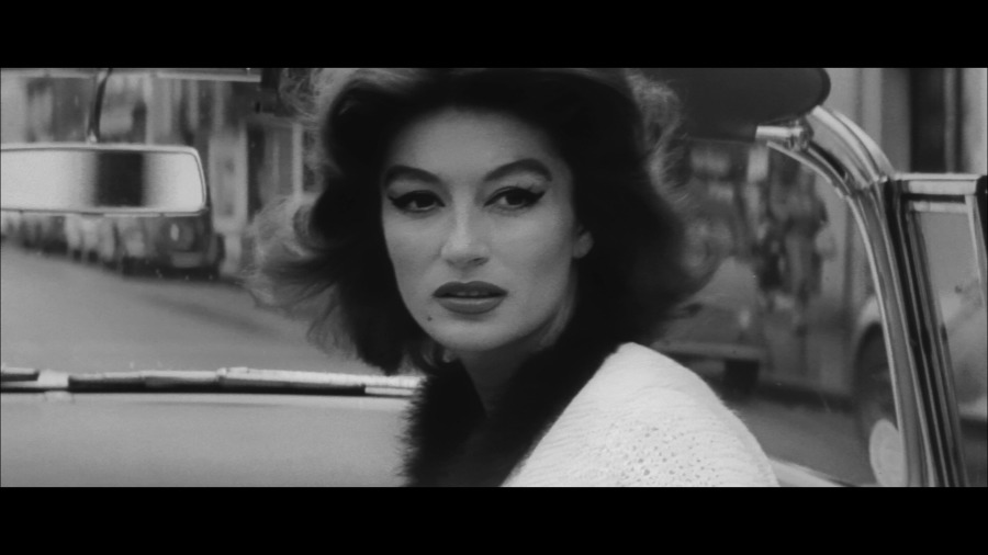 Screen capture from Lola