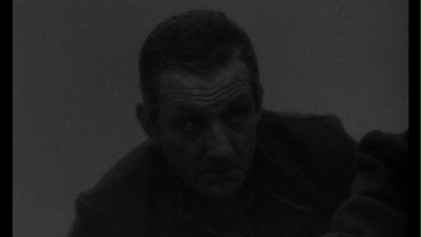 Screen capture from Le deuxième souffle