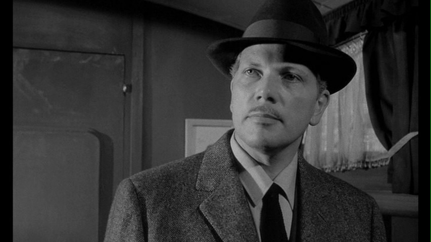 Screen capture from Le deuxième souffle