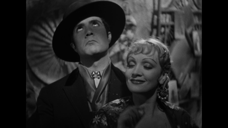 Screen capture from The Devil is a Woman
