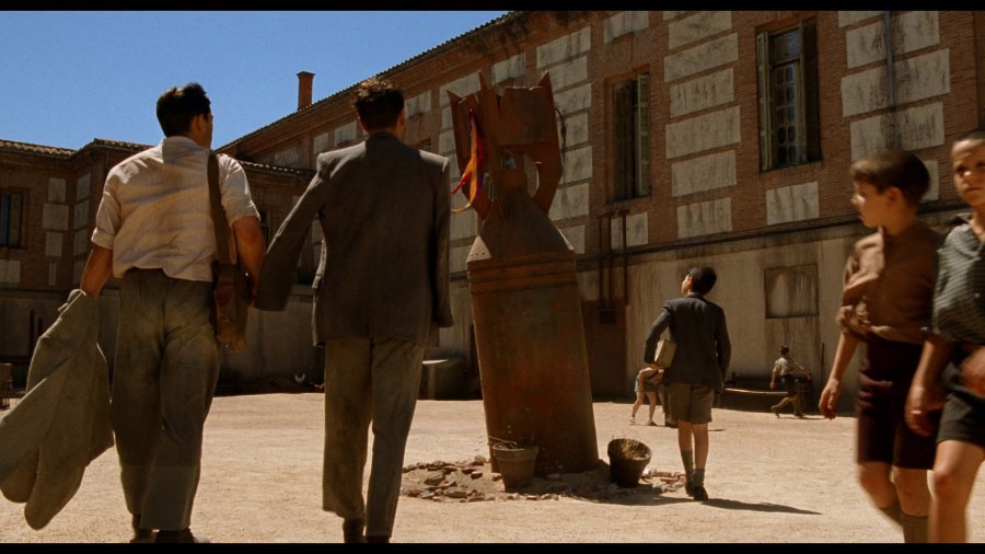 Screen capture from The Devil's Backbone