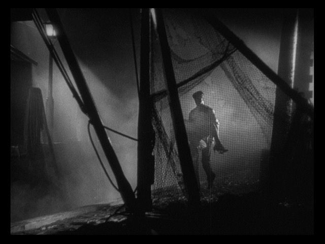 Screen capture from 3 Silent Classics by Josef von Sternberg