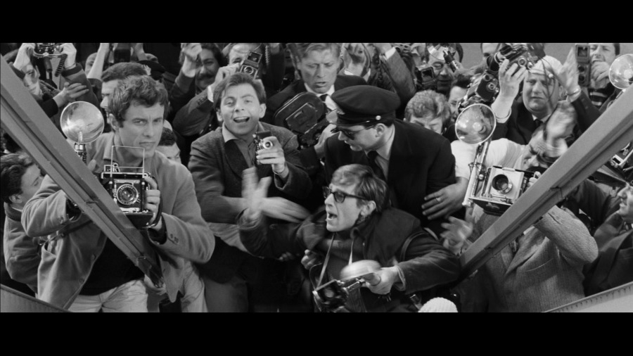 Screen capture from La dolce vita