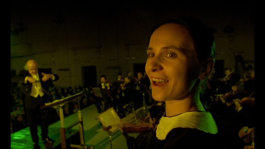 Screen capture from The Double Life of Véronique
