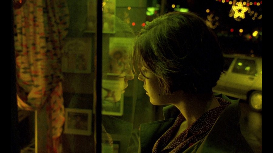 Screen capture from The Double Life of Véronique