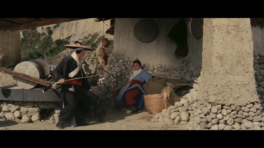 Screen capture from Dragon Inn