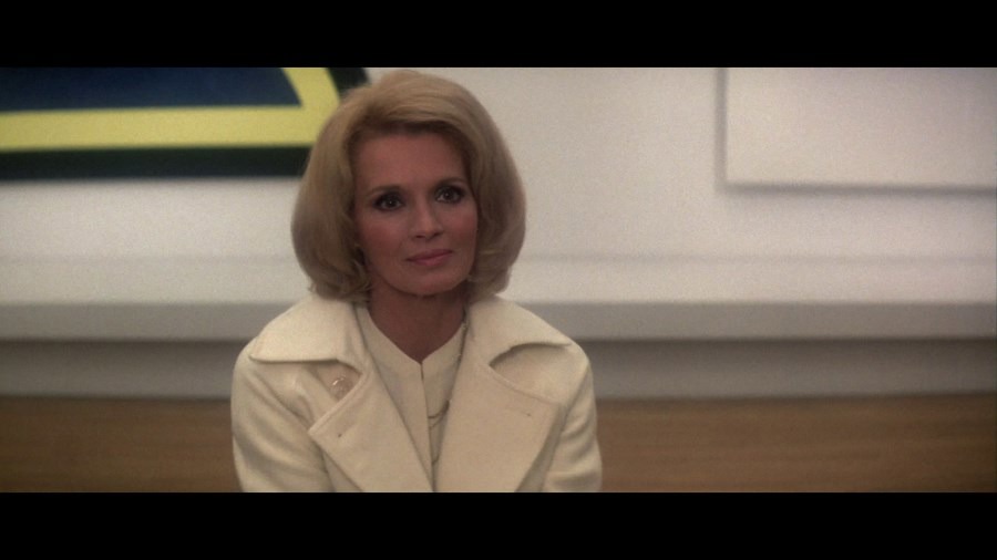 Screen capture from Dressed to Kill