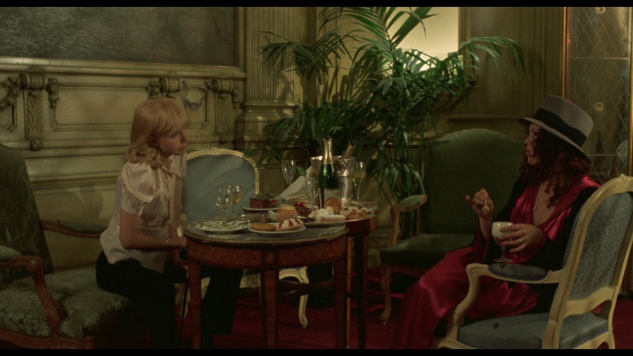 Screen capture from Duelle