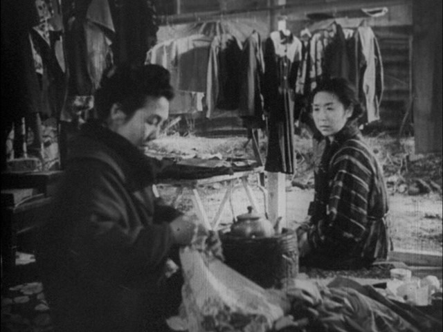Screen capture from Kenji Mizoguchi's Fallen Women