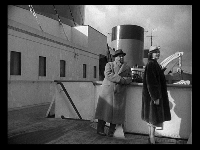 Screen capture from Presenting Sacha Guitry