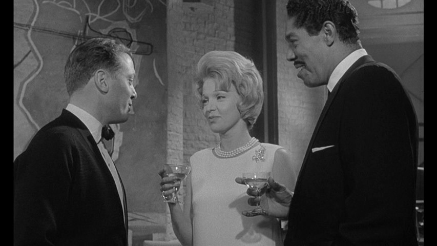 Screen capture from Basil Dearden’s London Underground