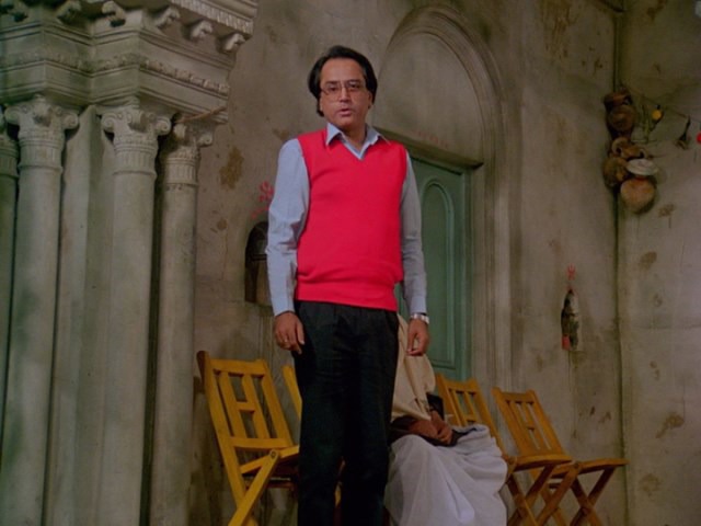 Screen capture from Late Ray