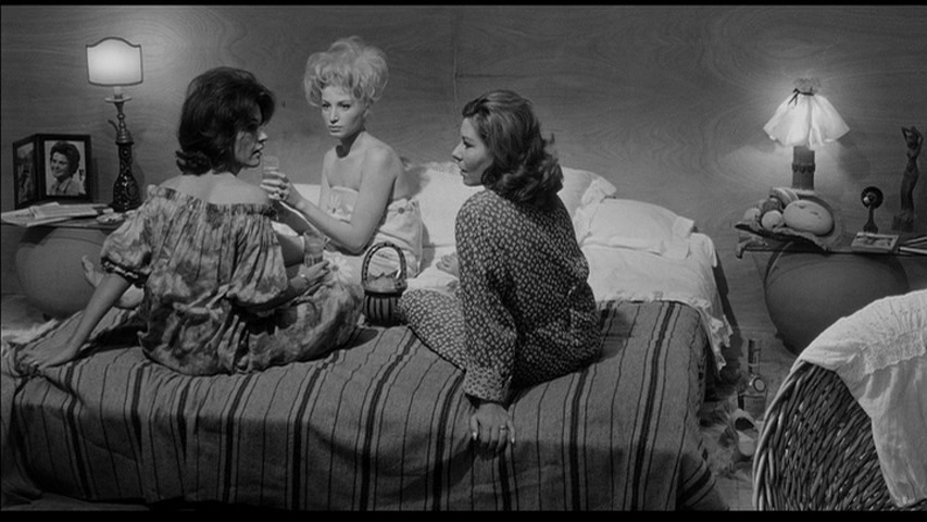 Screen capture from L'eclisse