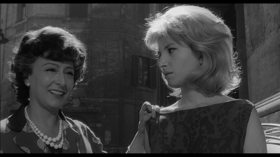 Screen capture from L'eclisse