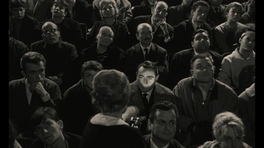 Screen capture from Pierre Etaix
