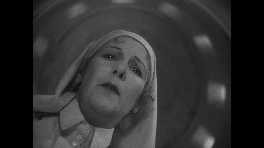 Screen capture from A Farewell to Arms
