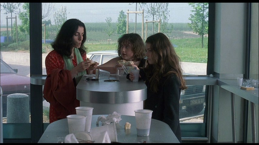 Screen capture from Fat Girl
