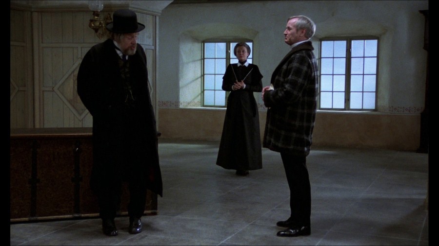 Screen capture from Fanny and Alexander
