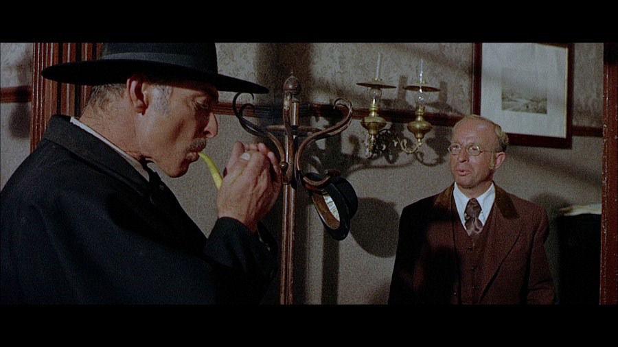 Screen capture from For a Few Dollars More