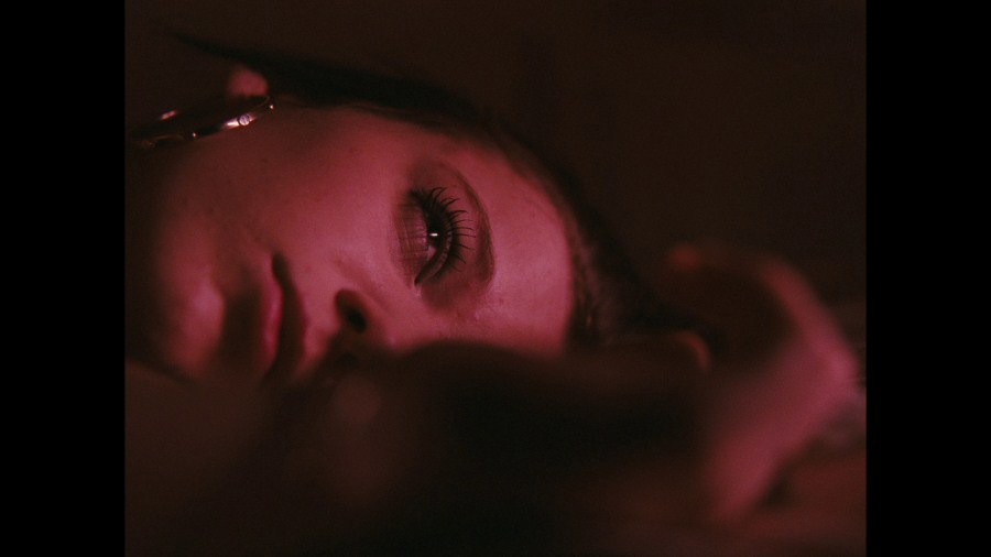 Screen capture from Fish Tank