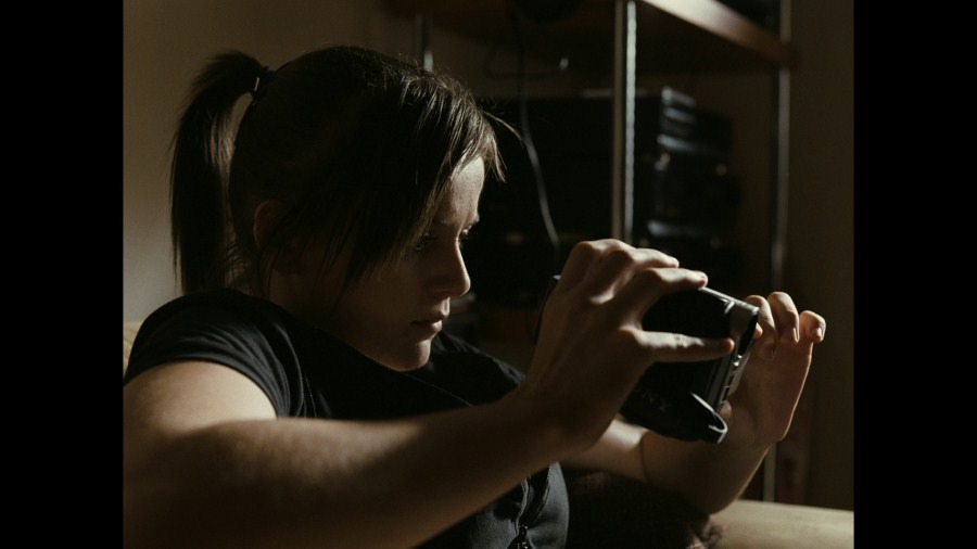 Screen capture from Fish Tank