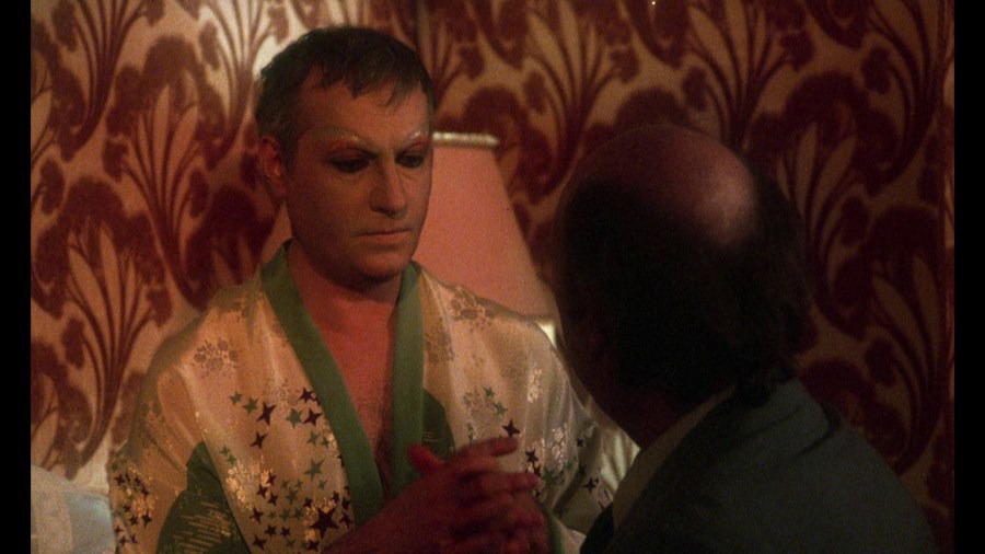 Screen capture from La Cage aux Folles
