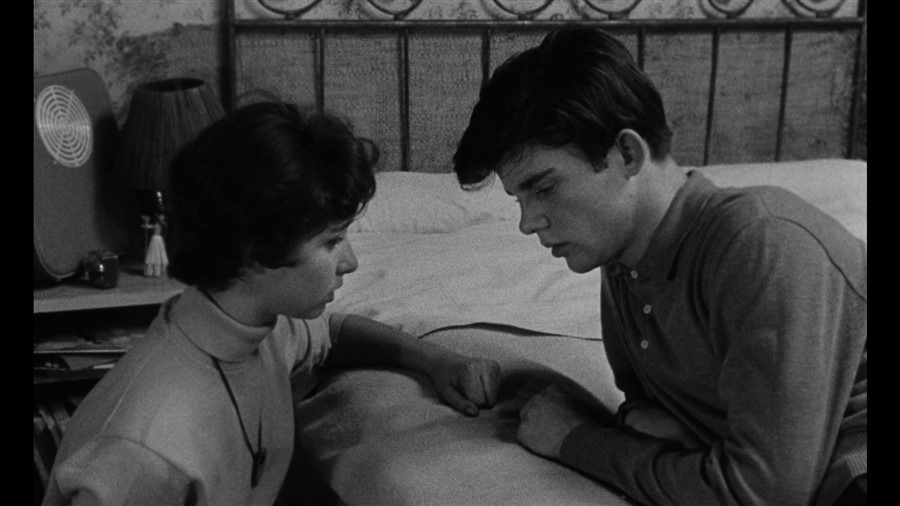 Screen capture from Elevator to the Gallows